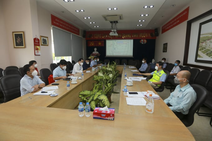 img_9569-222647_176.jpg Lãnh đạo Sở Công thương TP.HCM làm việc với Công ty Quản lý và Kinh doanh Chợ Bình Điền. Ảnh: Satra.