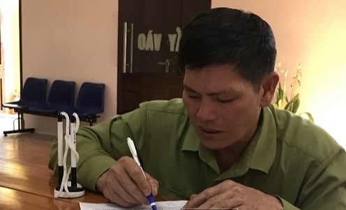 Lái xe Hoàng Văn Thắng bị phạt vì không chấp hành yêu cầu kiểm tra nồng độ cồn. Ảnh: Đức Thuần.