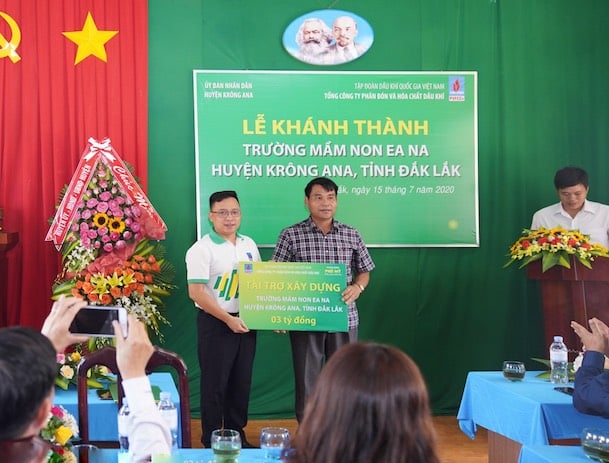 PVFCCo tài trợ 3 tỷ đồng để thực hiện công trình. Ảnh: Đình Khôi.