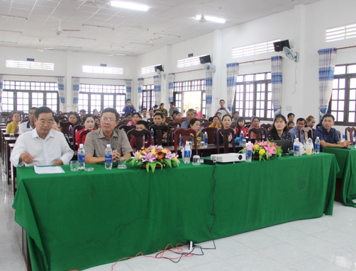 hg3-175206_881.jpeg Các khách mời, thầy cô giáo và phụ huynh trường Tiểu học Ngô Hữu Hạnh 1 tham dự buổi tập huấn. Ảnh: Dũng Thanh.