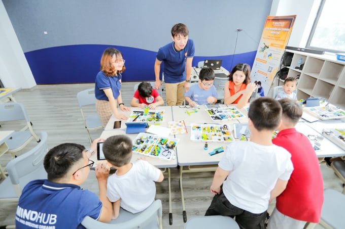 a2-115850_874.jpeg Học lập trình từ tiểu học, tại sao không? Ảnh: Vũ Vân.