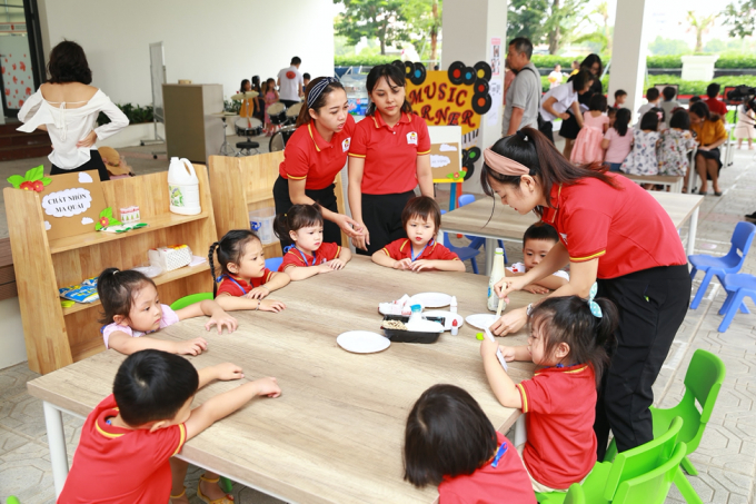 Với học sinh Sunshine Maple Bear 'mỗi ngày đi học là một ngày vui'. Ảnh: Vũ Vân.