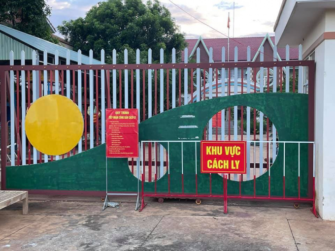 224691277_988807808561351_9002481628810047485_n-173134_759.jpg Điểm cách ly tập trung tại huyện Hớn Quản. Ảnh: CTV.