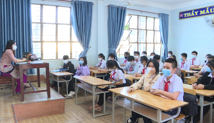 273276517_1846802885708972_1861405766491844045_n-064233_38.jpg Hơn 47.000 học sinh từ lớp 7 - 12 tại Bình Phước đã quay trở lại trường học trực tiếp sau Tết. Ảnh: Tất Thành.