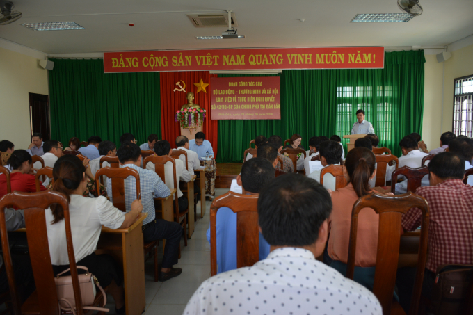 1-075250_727.jpeg Đoàn công tác của Bộ LĐ - TB&XH làm việc với UBND tỉnh Đăk Lăk về tiến độ thực hiện Nghị quyết số 42 của Chính phủ. Ảnh: Trần Long.