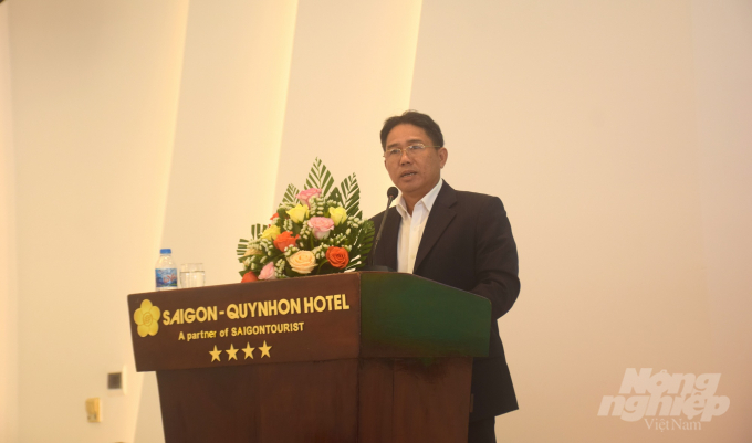 Chủ tịch Hiệp hội Gỗ và Lâm sản Bình Định nhiệm kỳ VI Lê Minh Thiện phát biểu tại đại hội. Ảnh: Vũ Đình Thung.
