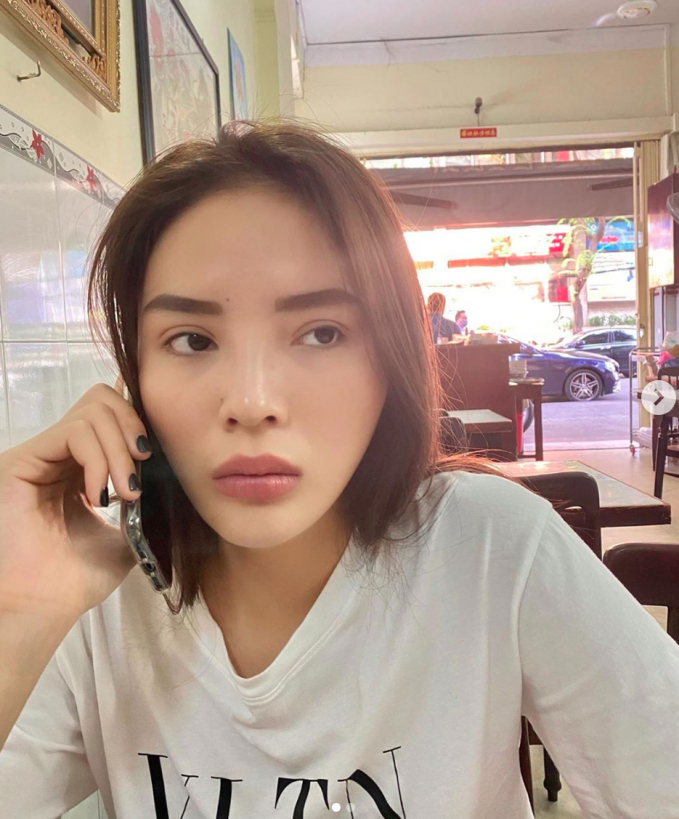 sao-viet-gay-tiec-nuoi-phau-thuat-tham-my15-102524_235.jpeg Tuy nhiên, vẻ đẹp của Kỳ Duyên na ná nhiều cô gái khác, không còn những nét tự nhiên như thuở mới vào nghề.