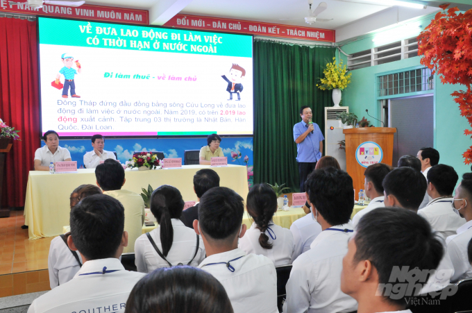 anh-1-100344_773.jpg Từ đầu năm đến nay, Đồng Tháp đã đưa 909 lao động xuất cảnh, trong đó thị trường Nhật Bản có 779 lao động. Ảnh: Lê Hoàng Vũ.