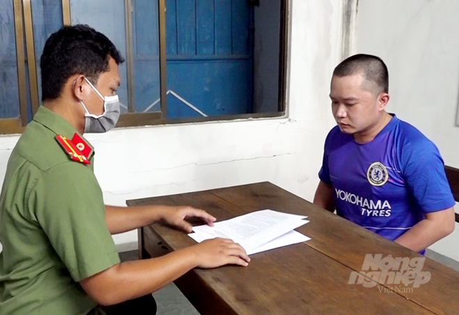 s1-132341_114.jpg Sơn khai nhận tại Cơ quan An ninh điều tra. Ảnh: Tiến Tầm.
