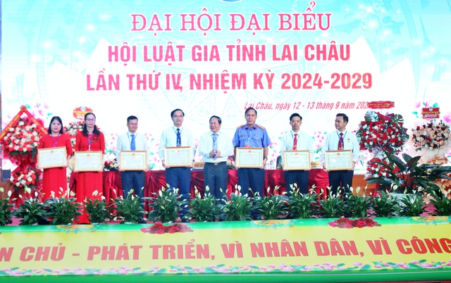 Hội Luật gia tỉnh Lai Châu: Tiếp tục phát huy tinh thần hướng về cơ sở- Ảnh 11.