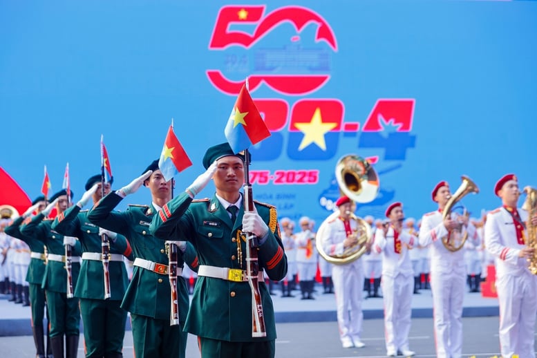 TRỰC TIẾP: Kỷ niệm trọng thể 50 năm Giải phóng miền Nam, thống nhất đất nước- Ảnh 11.