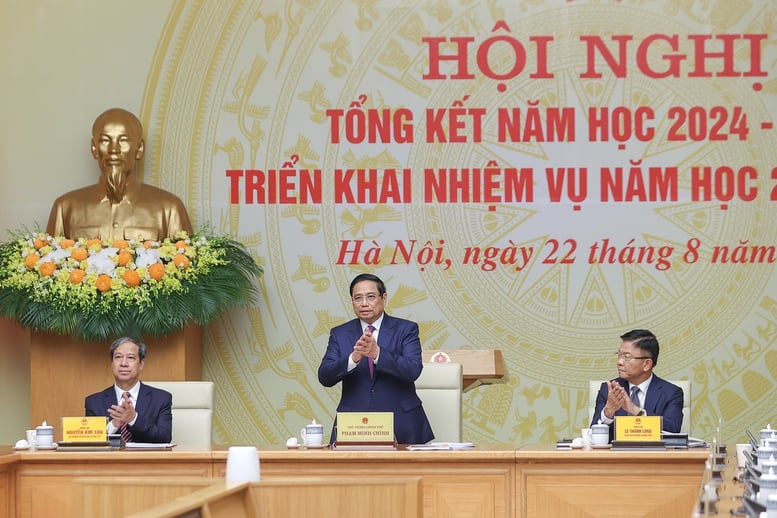 Thủ tướng: Hơn lúc nào hết, cần tập trung ưu tiên mọi nguồn lực cho giáo dục và đào tạo- Ảnh 1.