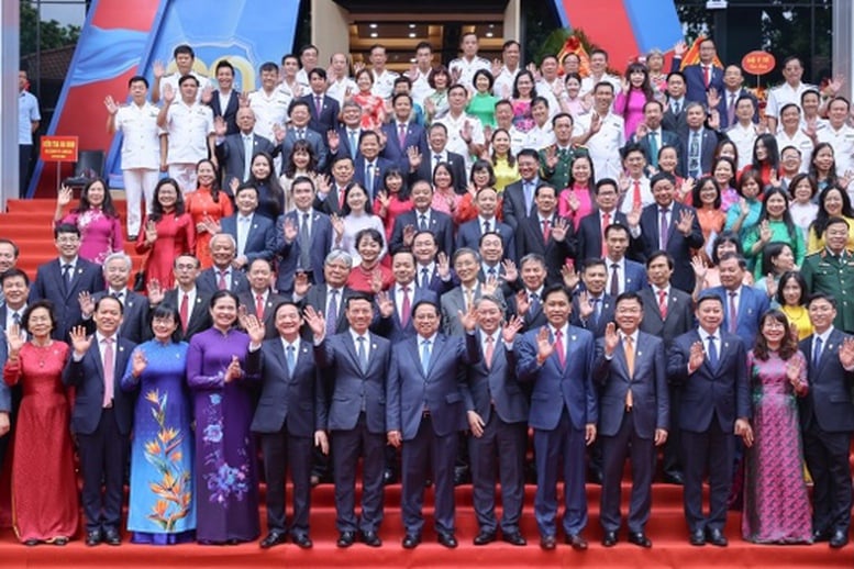 Thủ tướng: Đưa thể chế, pháp luật trở thành 