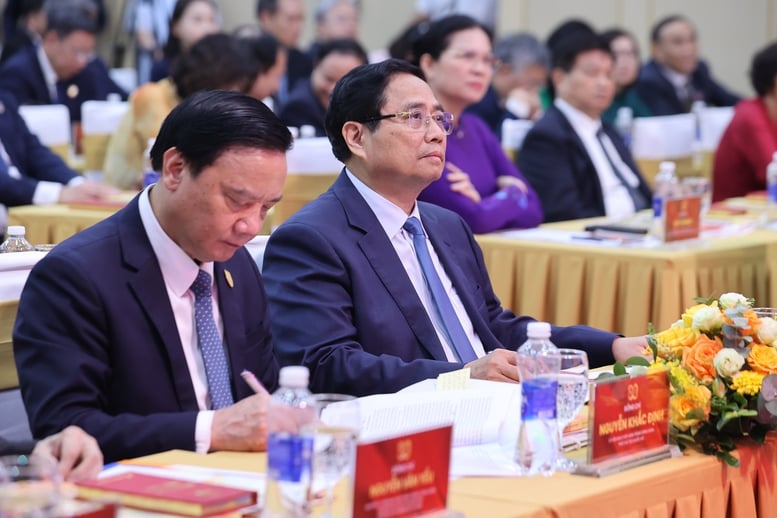 Thủ tướng: Đưa thể chế, pháp luật trở thành 