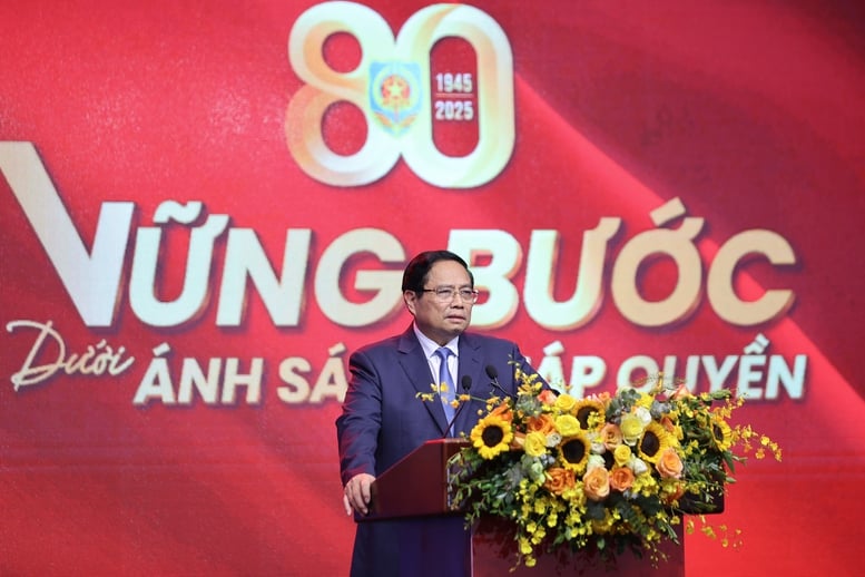 Thủ tướng: Đưa thể chế, pháp luật trở thành 