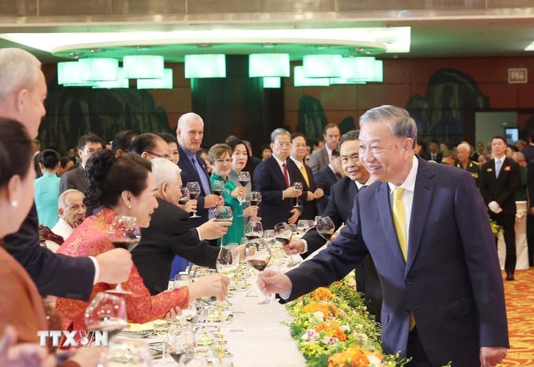 Chủ tịch nước Lương Cường: Với trí tuệ và bản lĩnh kiên cường, dân tộc Việt Nam sẽ tiếp tục chinh phục những đỉnh cao mới- Ảnh 2.