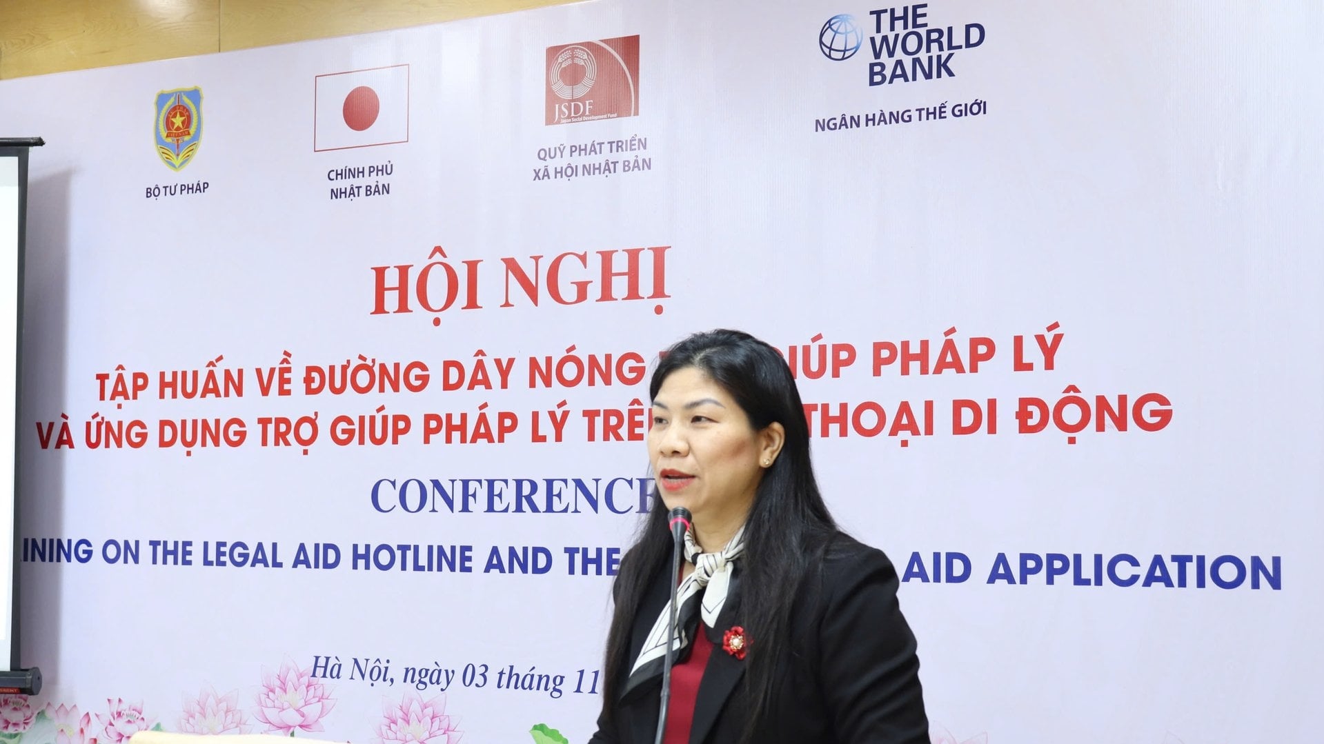 Đường dây nóng trợ giúp pháp lý và ứng dụng trợ giúp pháp lý trên điện thoại di động