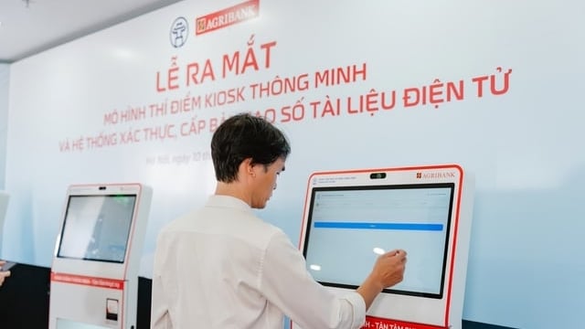 Hà Nội thí điểm Kiosk thông minh, xác thực và cấp bản sao số tài liệu điện tử