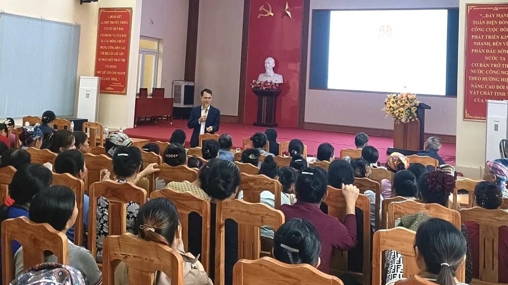 Tập huấn kiến thức về trợ giúp pháp lý cho già làng, trưởng bản, người có uy tín trong cộng đồng