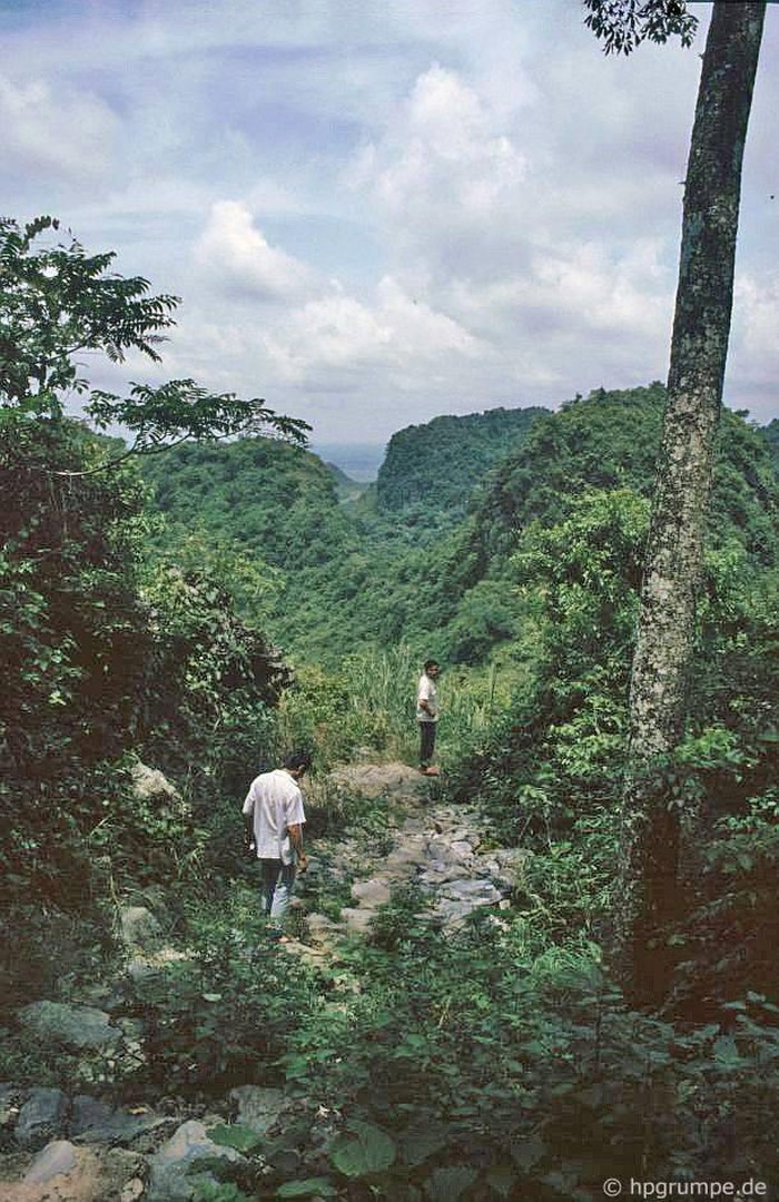 Một cung đường hoang sơ.