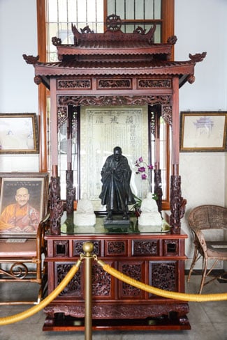 Tượng ngài tại chùa Thừa Thiên, Đài Loan