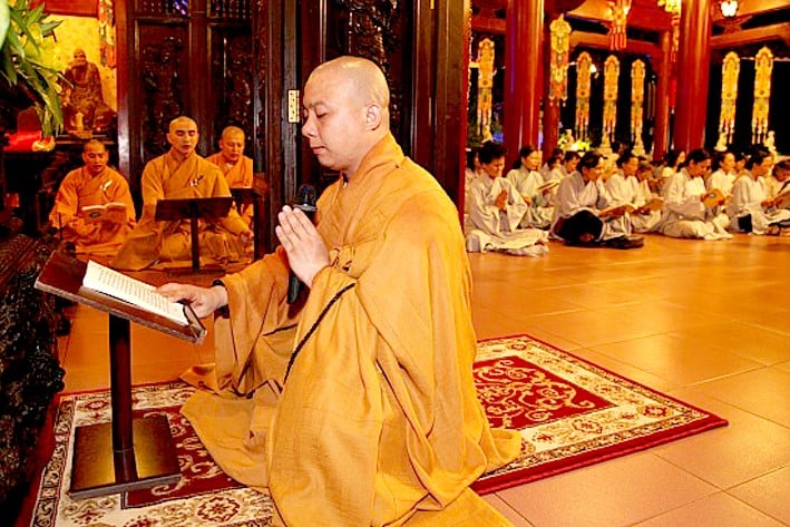 Những Phật dạy trong Kinh Địa Tạng nghĩa lý rất thâm sâu và vi diệu, đọc qua một hai lần không thể nào chúng ta hiểu rõ được. Ảnh: Internet