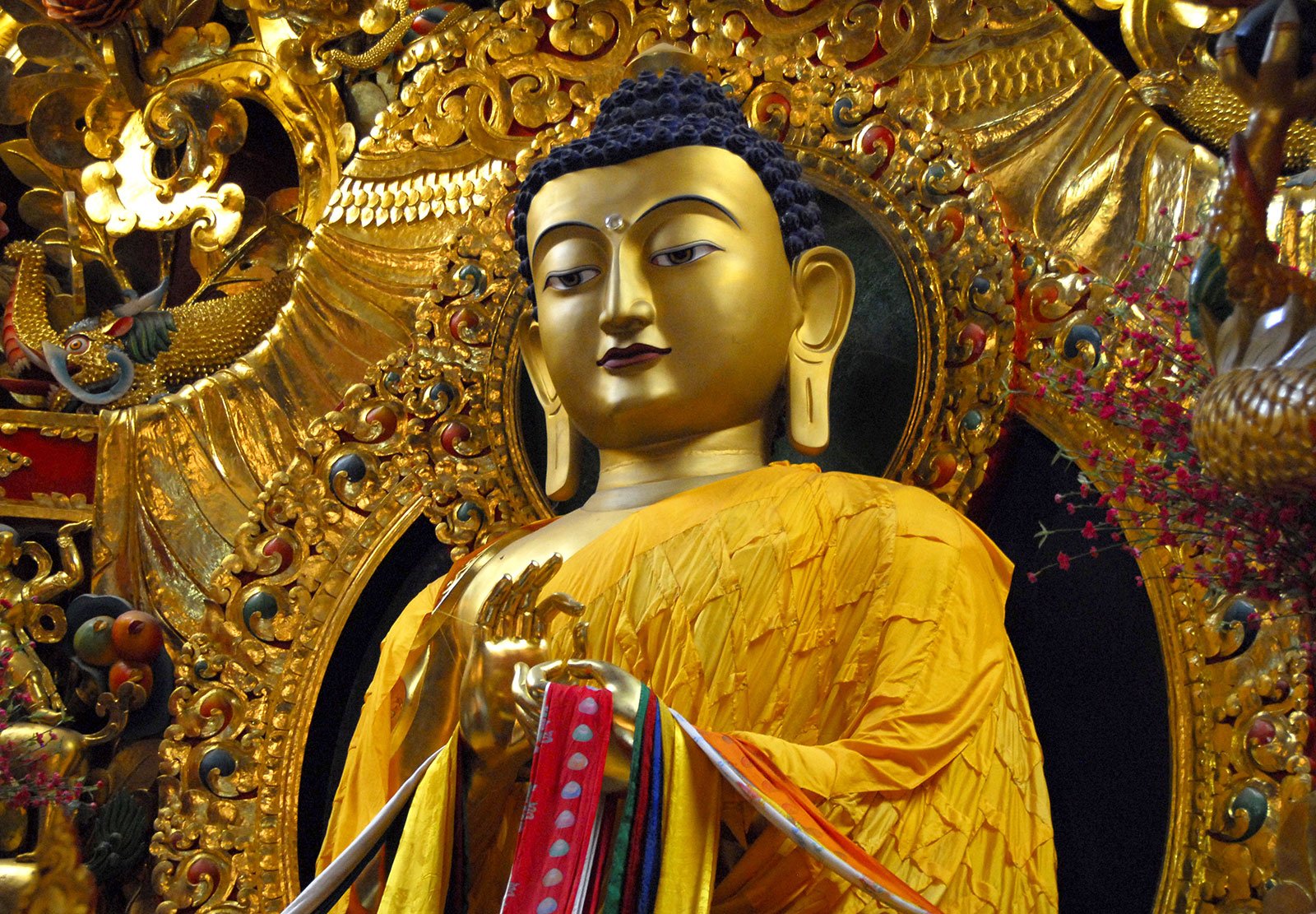 Đối với những đệ tử Phật, có căn cơ quán sát nhân duyên, thì Phật dạy 12 nhân duyên phát khởi ra luân hồi, để các đệ tử ấy tu tập theo và chứng quả Duyên giác.