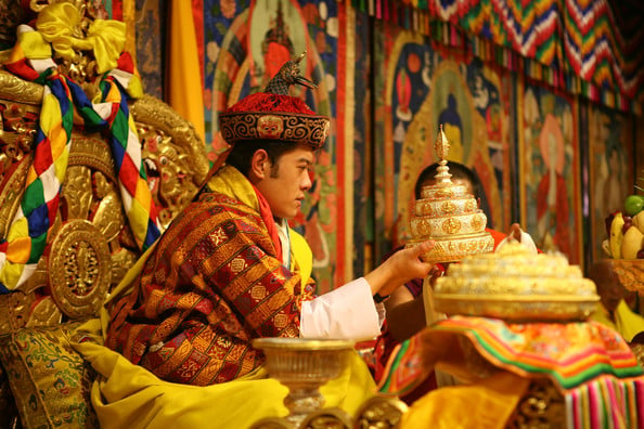 Quốc vương Bhutan rất tôn kính Phật giáo và là một Phật tử thuần thành. Đạo Phật là Quốc giáo chính thức của Vương Quốc này.