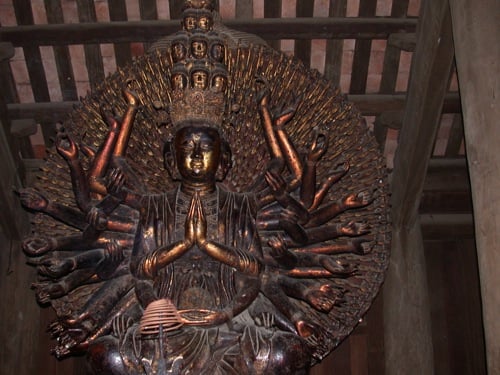 Hình tượng Quan Âm nghìn tay nghìn mắt bắt nguồn từ sự tích Phật giáo của Ấn Độ về công chúa Diệu Thiện. Ảnh minh họa