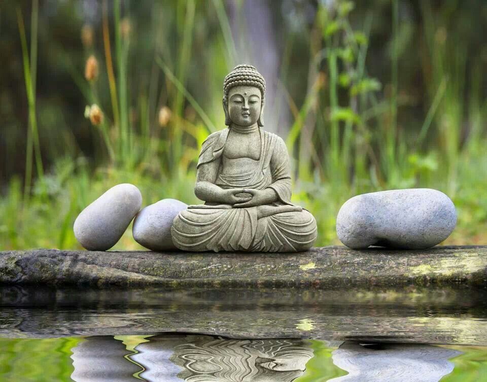 Từ bi là thuần của Phật giáo và được ảnh hưởng trực tiếp hoặc gián tiếp vào tâm trí nhân gian. Nó là niềm tin, là một điều gì đó hiền lành, thân thiện.