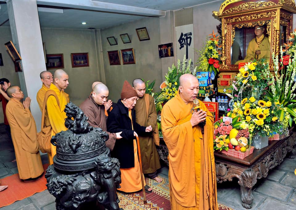 Chư tôn đức Chứng minh buổi lễ.