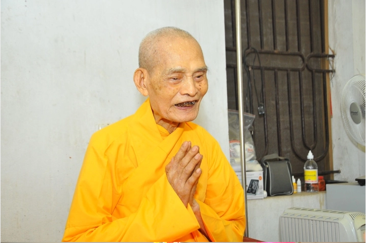 Đức Pháp chủ Thích Phổ Tuệ là bậc chân tu quảng bác, được các đệ tử, Phật tử kính nể, ngưỡng vọng
