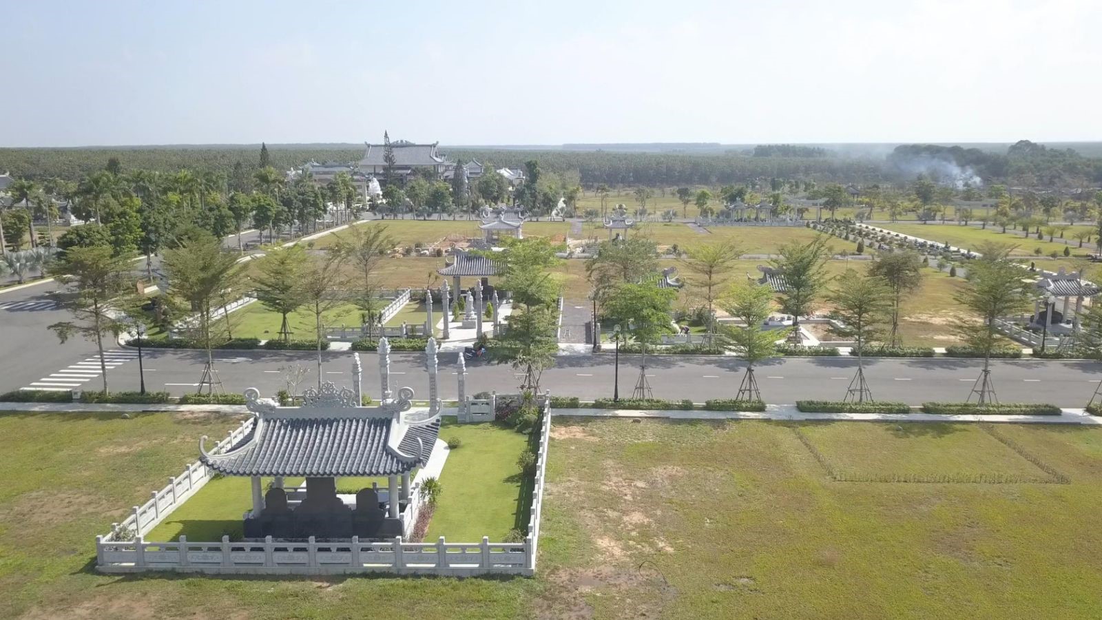 Các khu mộ gia đình, gia tộc có diện tích từ 63m2 trở lên được nhiều khách hàng mua làm sanh phần