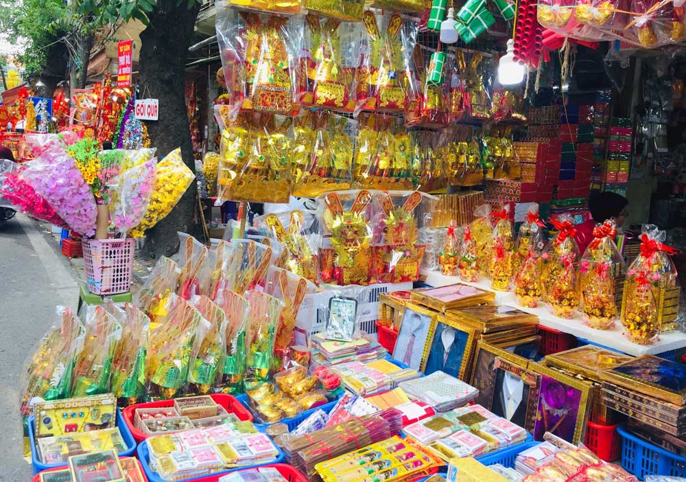 Đốt vàng mã - 'người âm' có nhận được không?