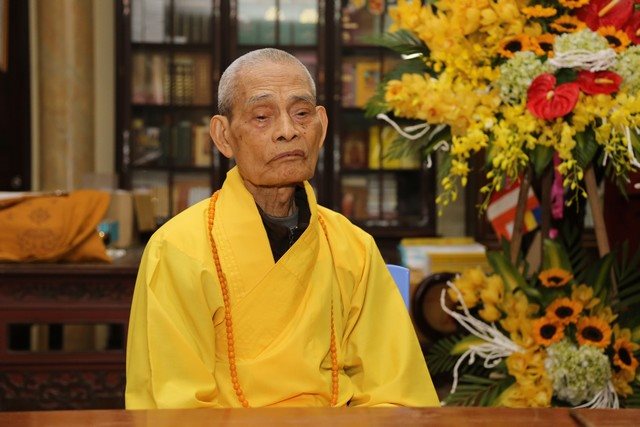 hiều công trình nghiên cứu, biên soạn, dịch thuật về Phật học như Đại Luật, Đại tạng kinh Việt Nam, Đại từ điển Phật học, Đề cương Kinh Pháp Hoa, Kinh Bách Dụ, Phật Tổ Tam kinh, Phật học là tuệ học… có sự đóng góp không nhỏ của HT. Thích Phổ Tuệ.