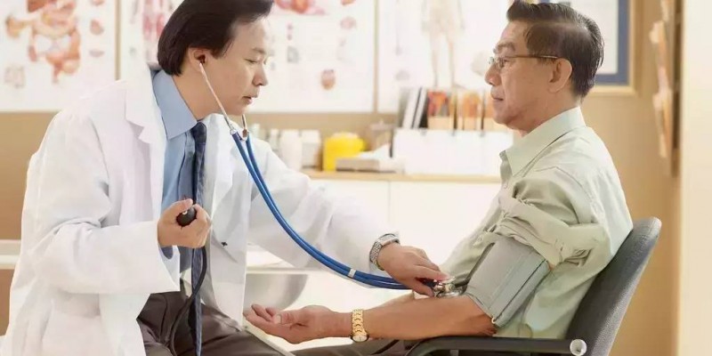 Thăm khám bác sĩ thường xuyên giúp chúng phát hiện sớm các trường hợp và căn nguyên bệnh tật và kịp thời chữa trị.