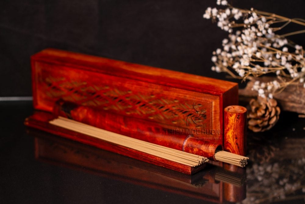 Nhang sạch có toàn bộ các thành phần cấu tạo nguồn gốc từ thiên nhiên.
