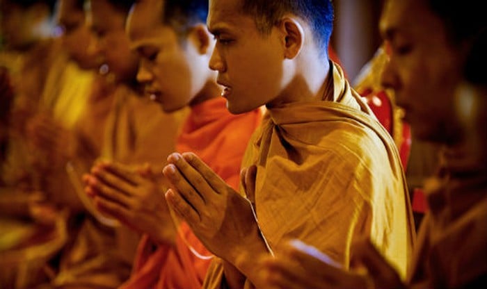 Niệm Phật gồm có: trì danh niệm Phật , quán tướng niệm Phật, quán tưởng niệm Phật, thật tướng niệm Phật.