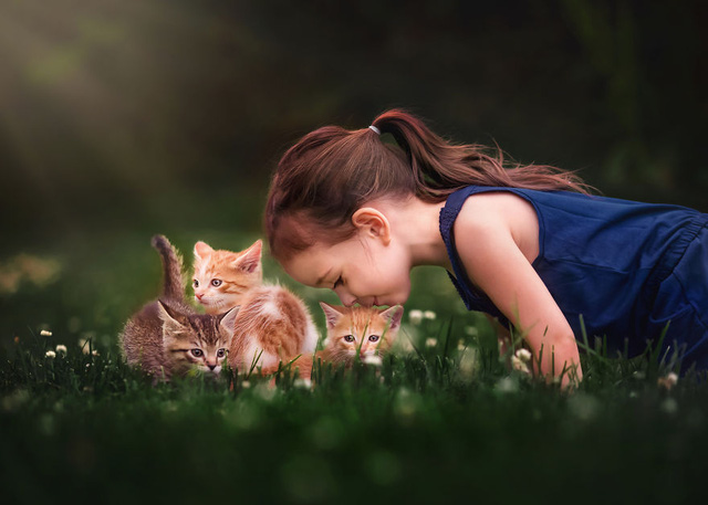 Trẻ biết yêu thương động vật