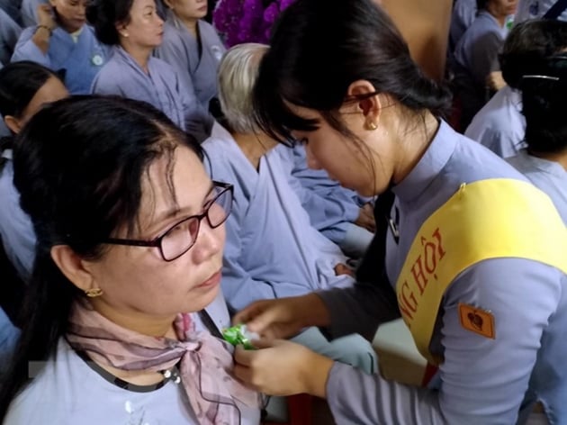 Đạo Đức Gia Đình Theo Lời Phật Dạy 8 Sự Phán Xét Của Đạo Đức Là Nghiệp Báo, Nghiệp Quả Nó Điều Chỉnh Đạo Đức Của Mỗi Người Theo Quy Luật Nhân Quả Tự Tại.