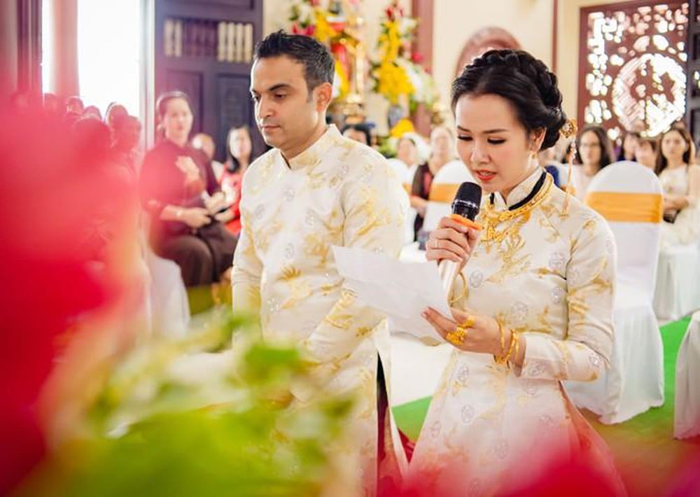 Nữ ca sĩ Võ Hạ Trâm kết hôn với doanh nhân người Ấn Độ vào đầu năm 2019.