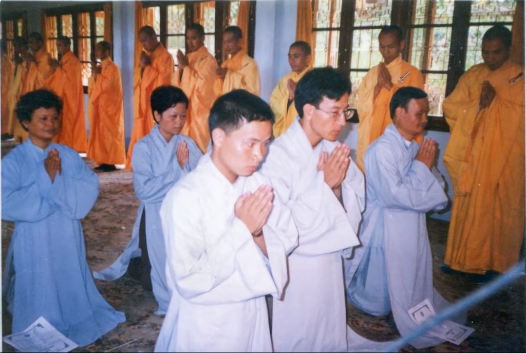 Đại đức Thích Trúc Thái Minh trong Lễ phát Bồ đề tâm nguyện (năm 1998) dưới sự chứng minh của Hòa thượng n sư Thích Thanh Từ - Viện chủ Thiền viện Trúc Lâm Đà Lạt