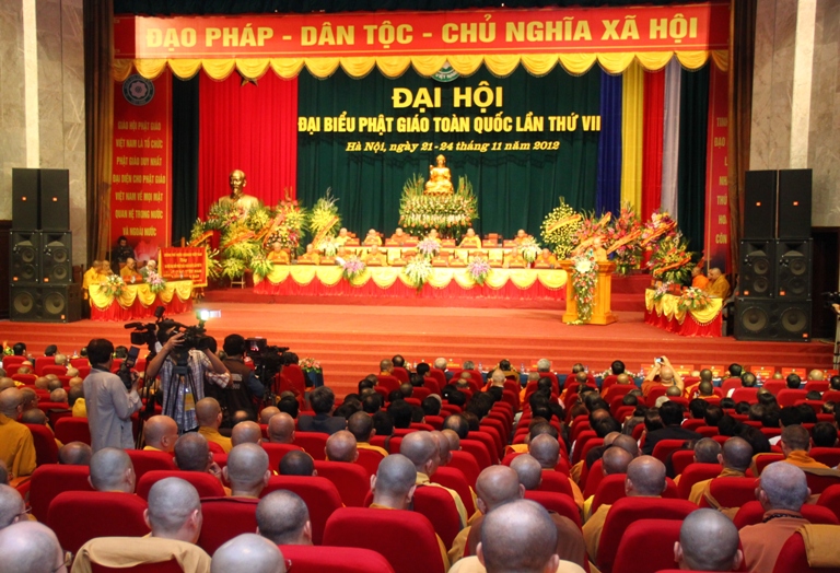 Giáo hội Phật giáo Việt Nam được thành lập trong điều kiện đất nước hòa bình, kinh tế xã hội phát triển, tình hình an ninh chính trị ổn định.