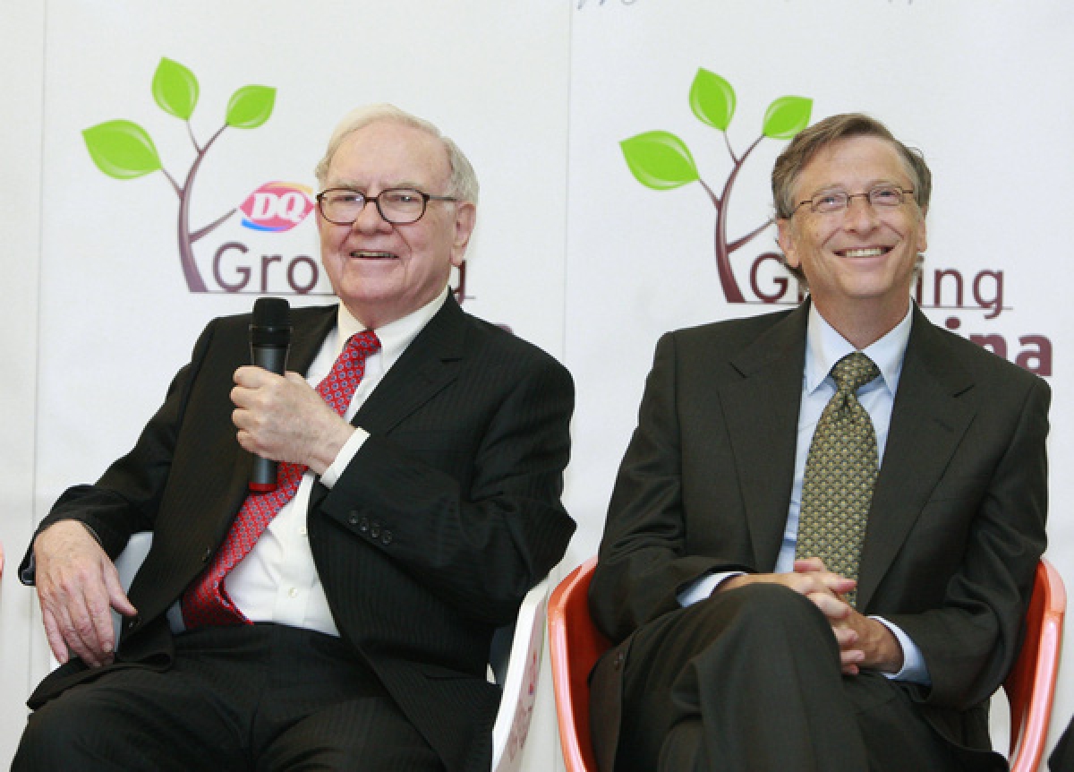 Cùng với vợ chồng Bill Gates, ông Warren Buffett đã sáng lập