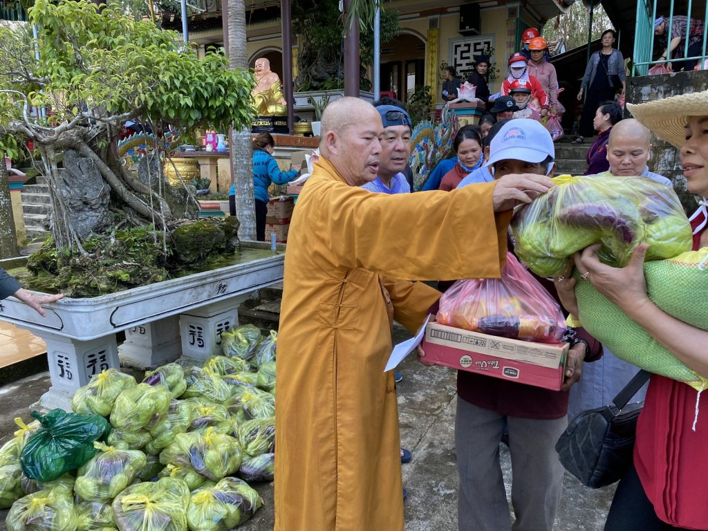 Hoà thượng dành cả đời mình vì công cuộc hoằng pháp lợi sanh.
