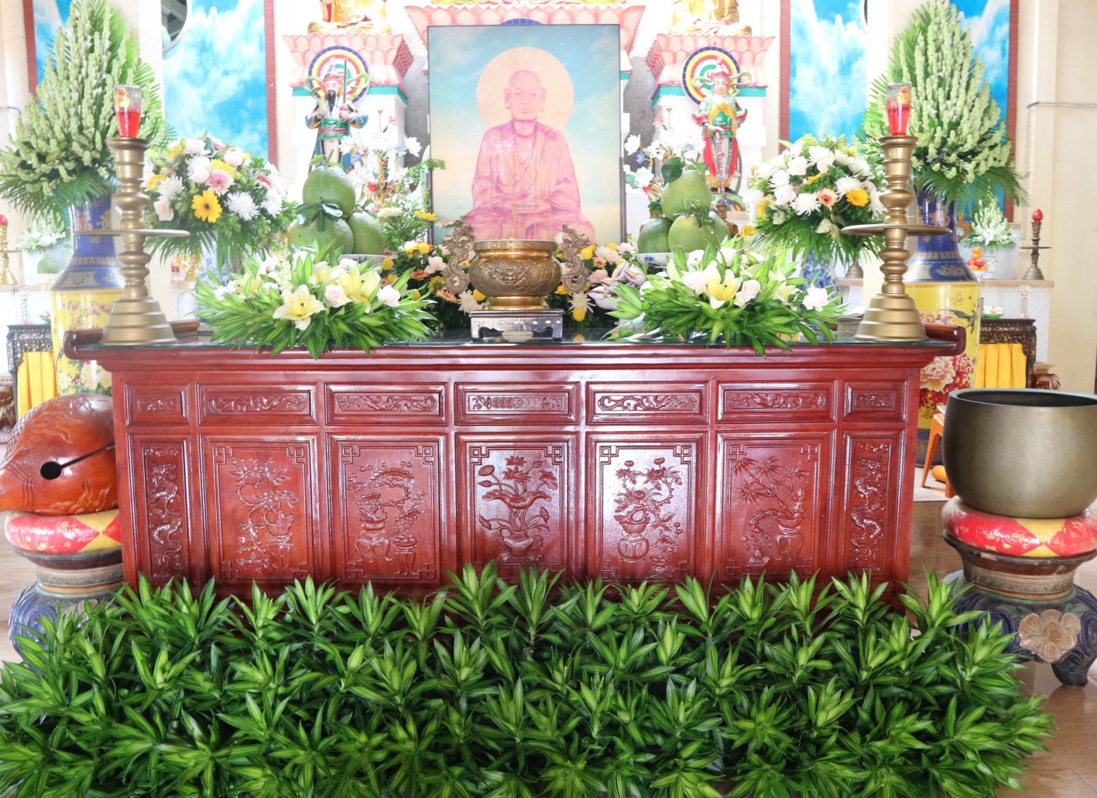 Trang nghiêm tưởng niệm lần thứ 712 năm Phật hoàng Trần Nhân Tông nhập Niết bàn tại Bến Tre