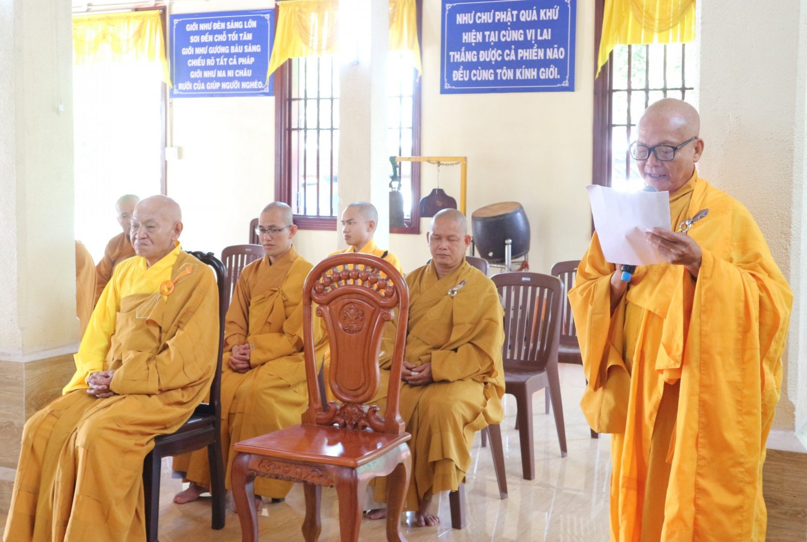 ben-tre-ban-tri-su-ghpgvn-tinh-trang-nghiem-tuong-niem-lan-thu-709-nam-duc-vua-phat-hoang-tran-nhan-tong-nhap-niet-ban-330360-16