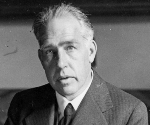 Chân dung nhà khoa học Niels. Bohr