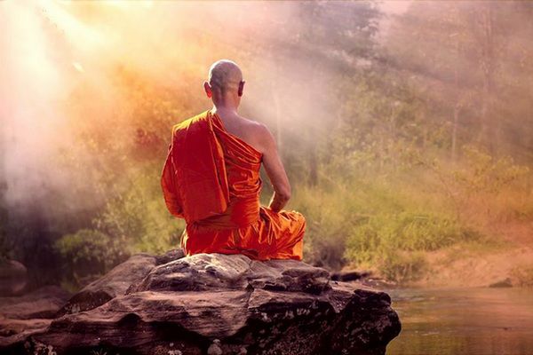 Thiền là đưa tâm về với thân, và bạn thấy mình là một con người toàn vẹn.