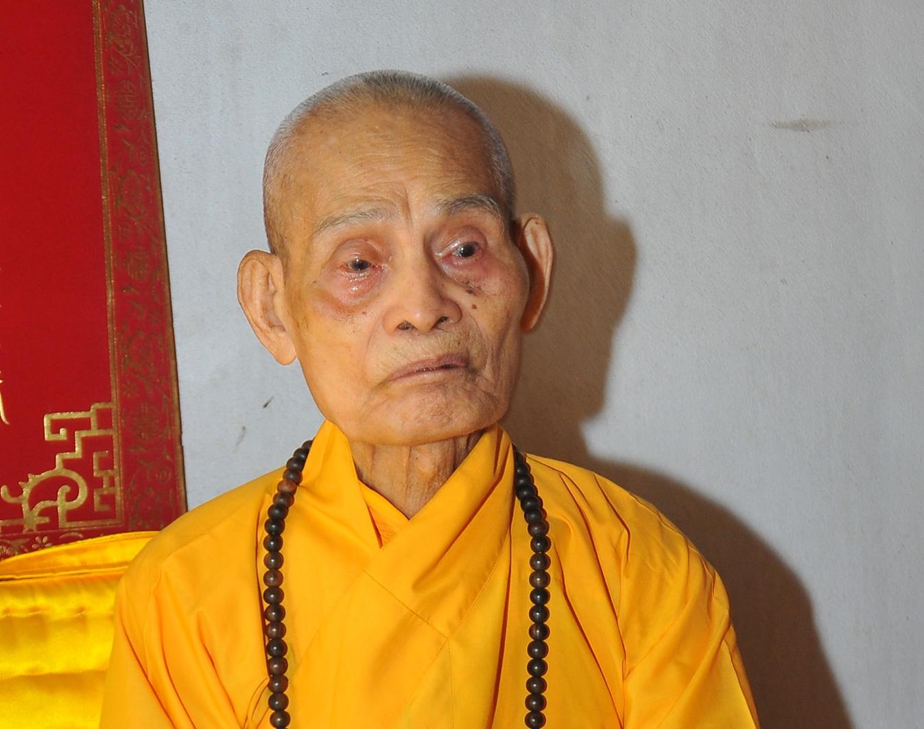 Đại Lão Hoà Thượng Thích Phổ Tuệ.